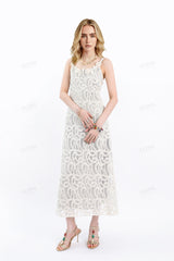 3D Floral Appliqué Lace Shift Dress