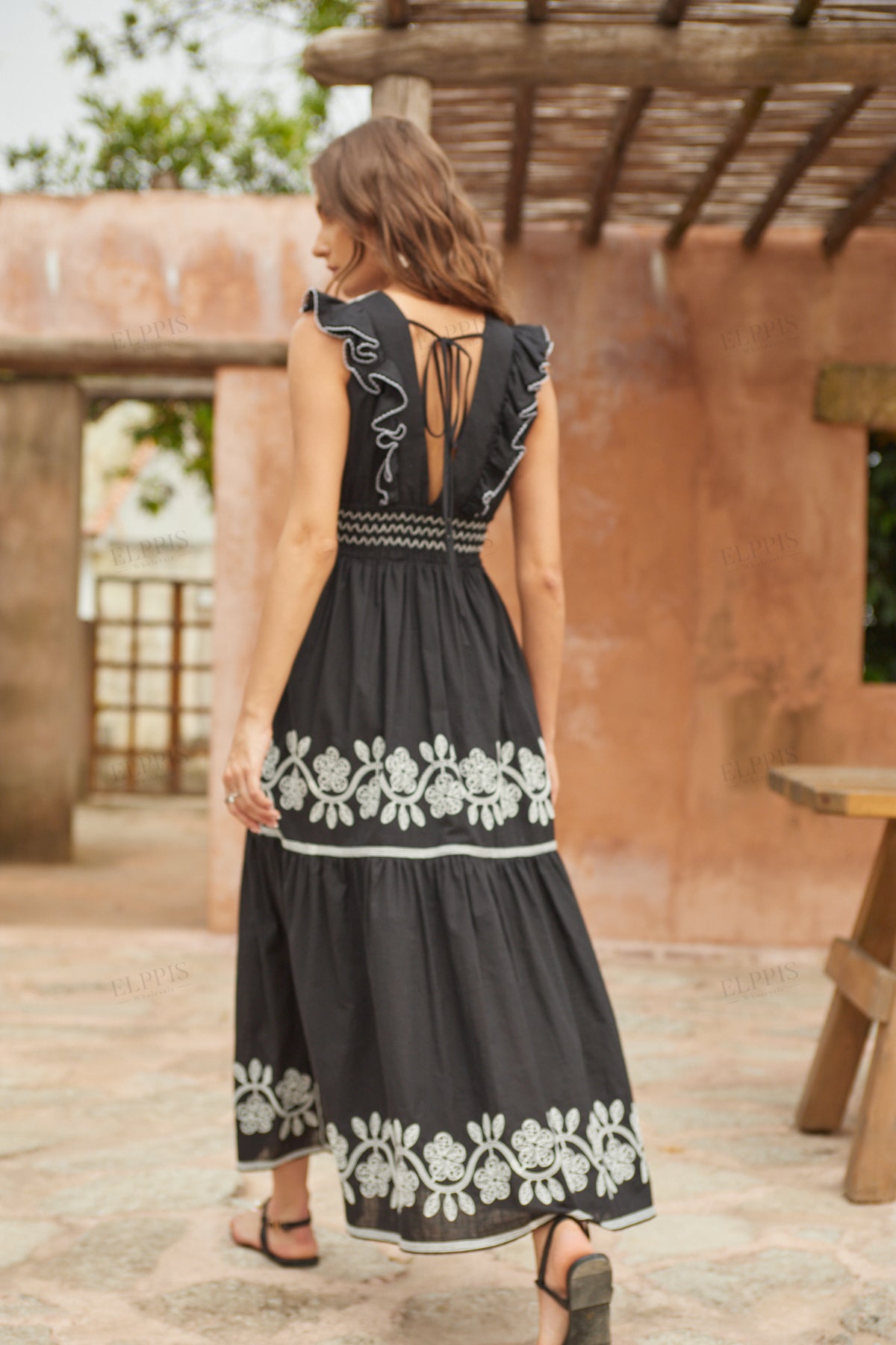 Color-block embroidered A-line flutter sleeve maxi dress