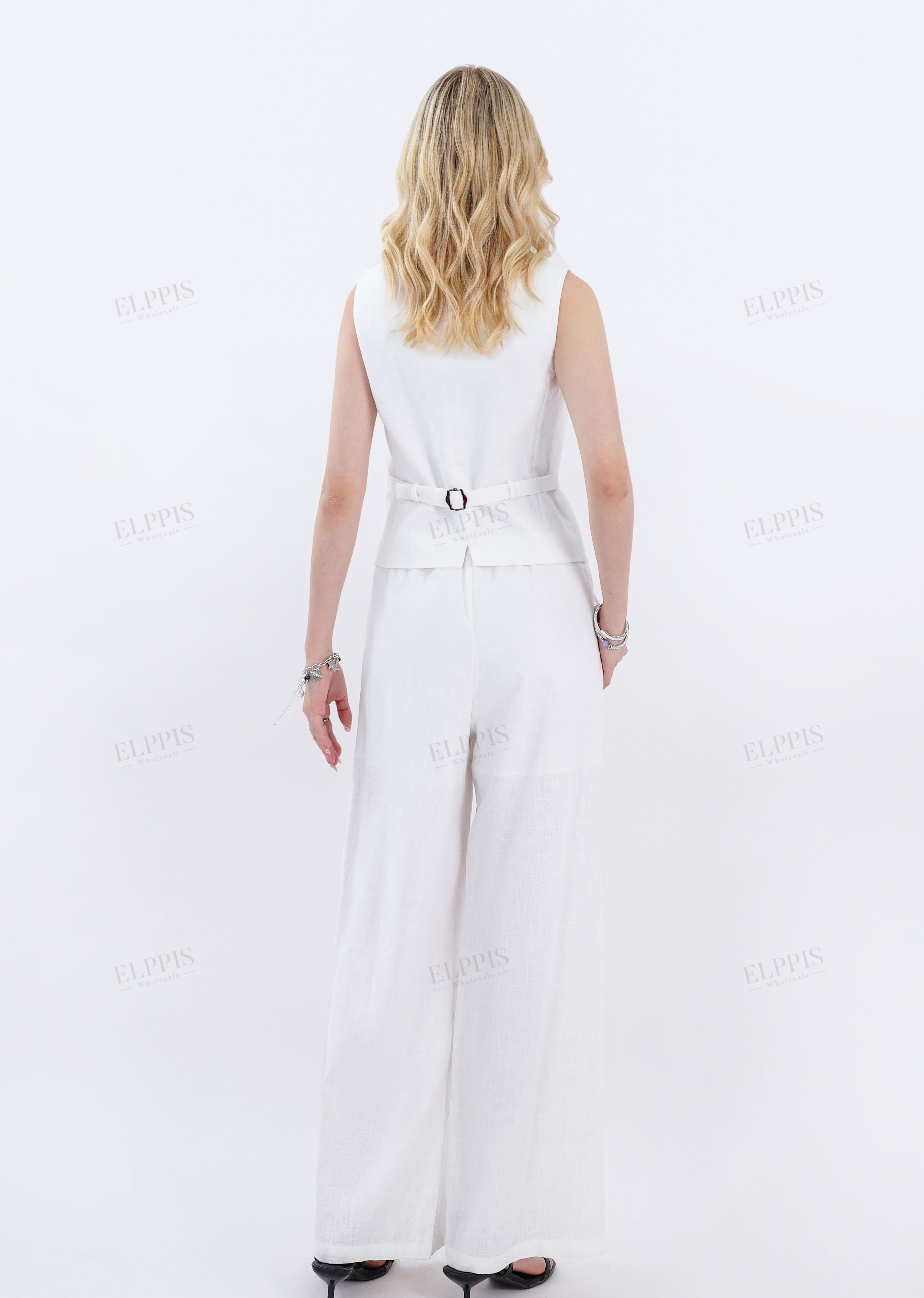 White Cotton-Linen Blend Sleeveless Vest
