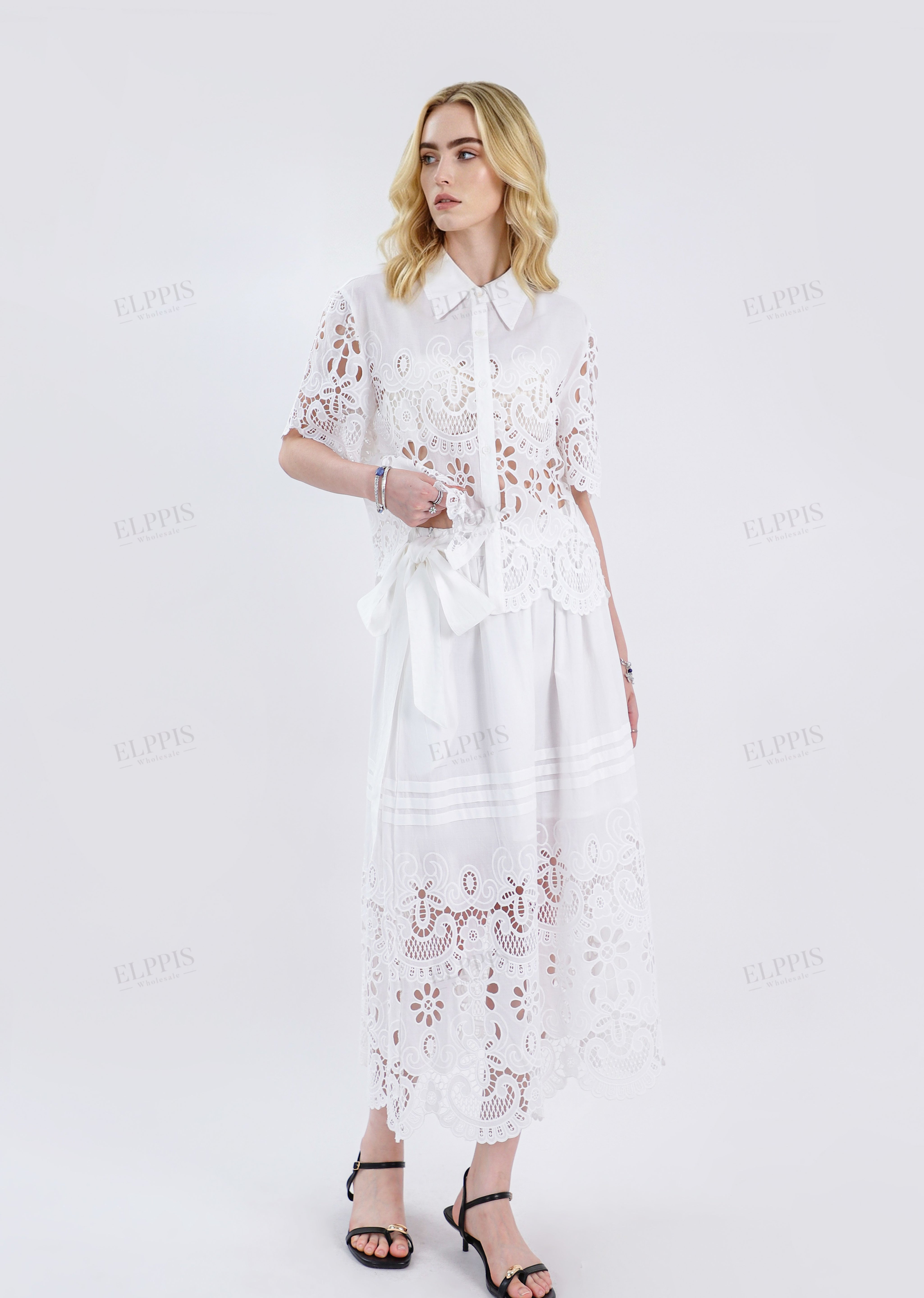 White Lace Cropped Shirt with Short Sleeves & Collar