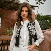 Embroidered H-line round neck long sleeve shirt