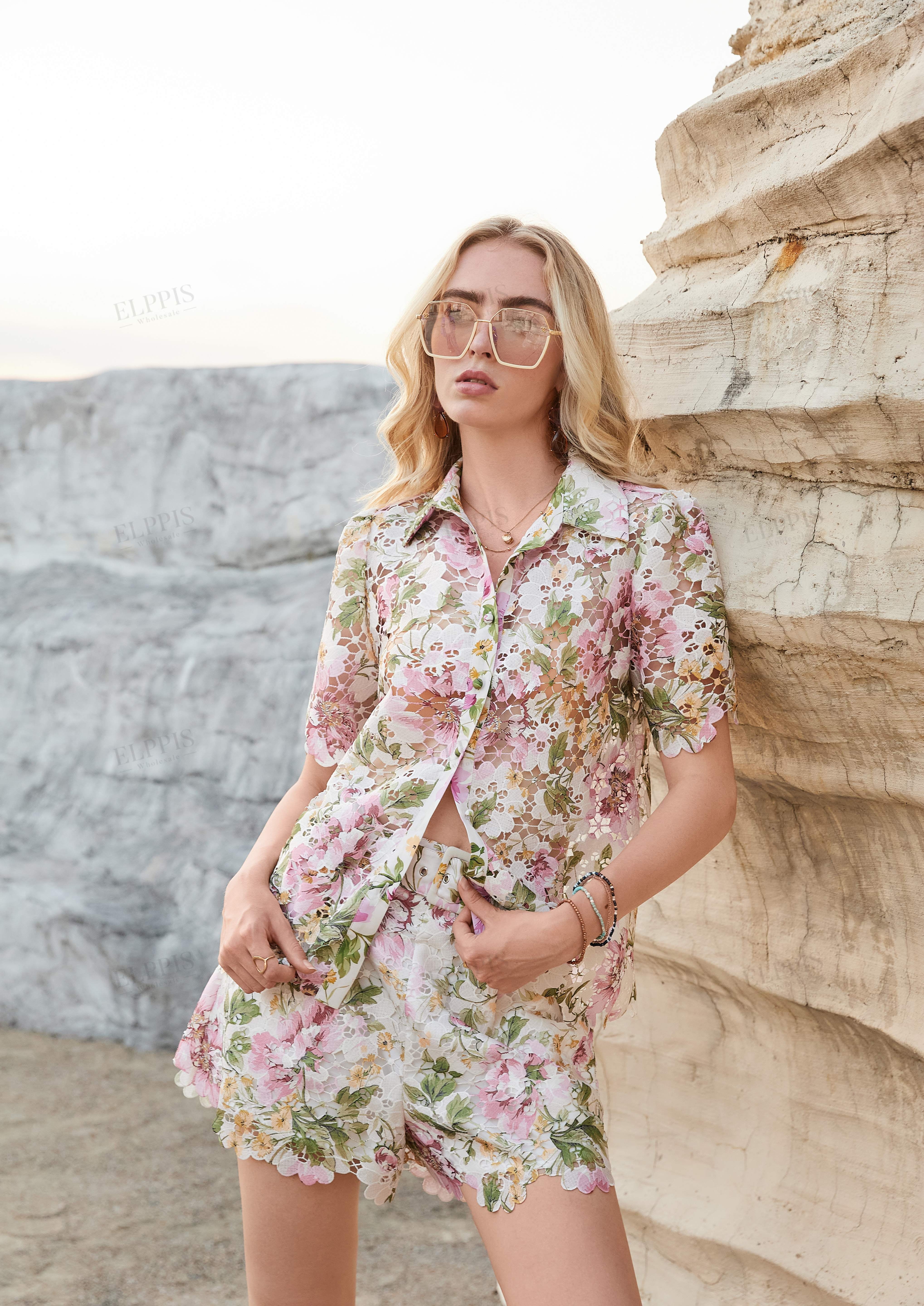 Scalloped Hem Short Sleeve Floral Blouse
