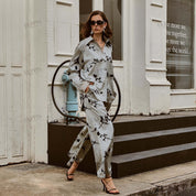 Satin embroidered straight-cut H-line shirt