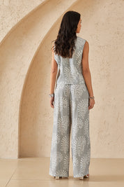 Gray & White Paisley Print Sleeveless Vest with Multi-Pockets