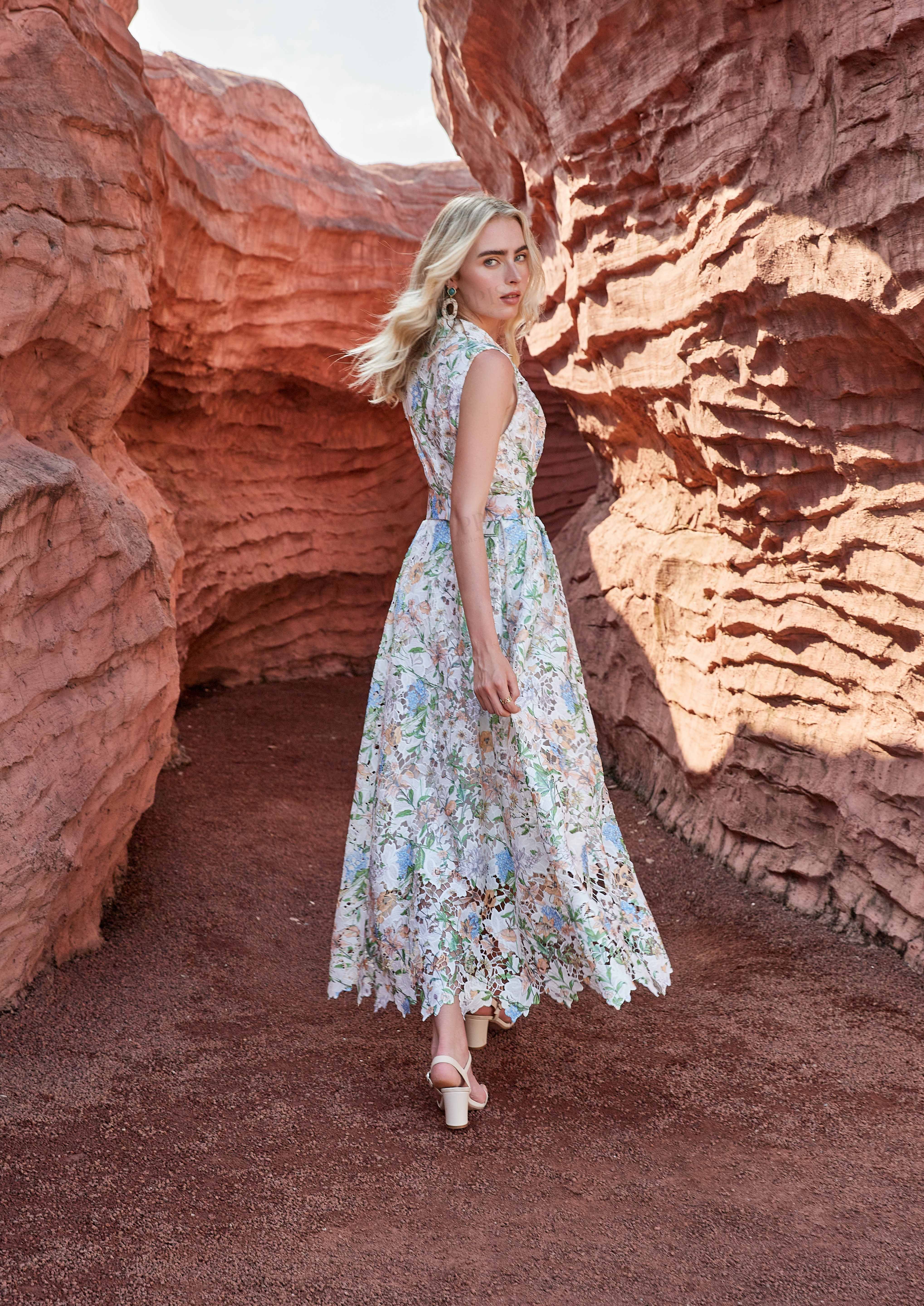 Eyelet Floral Print Sleeveless Midi Shirt Dress with Belt