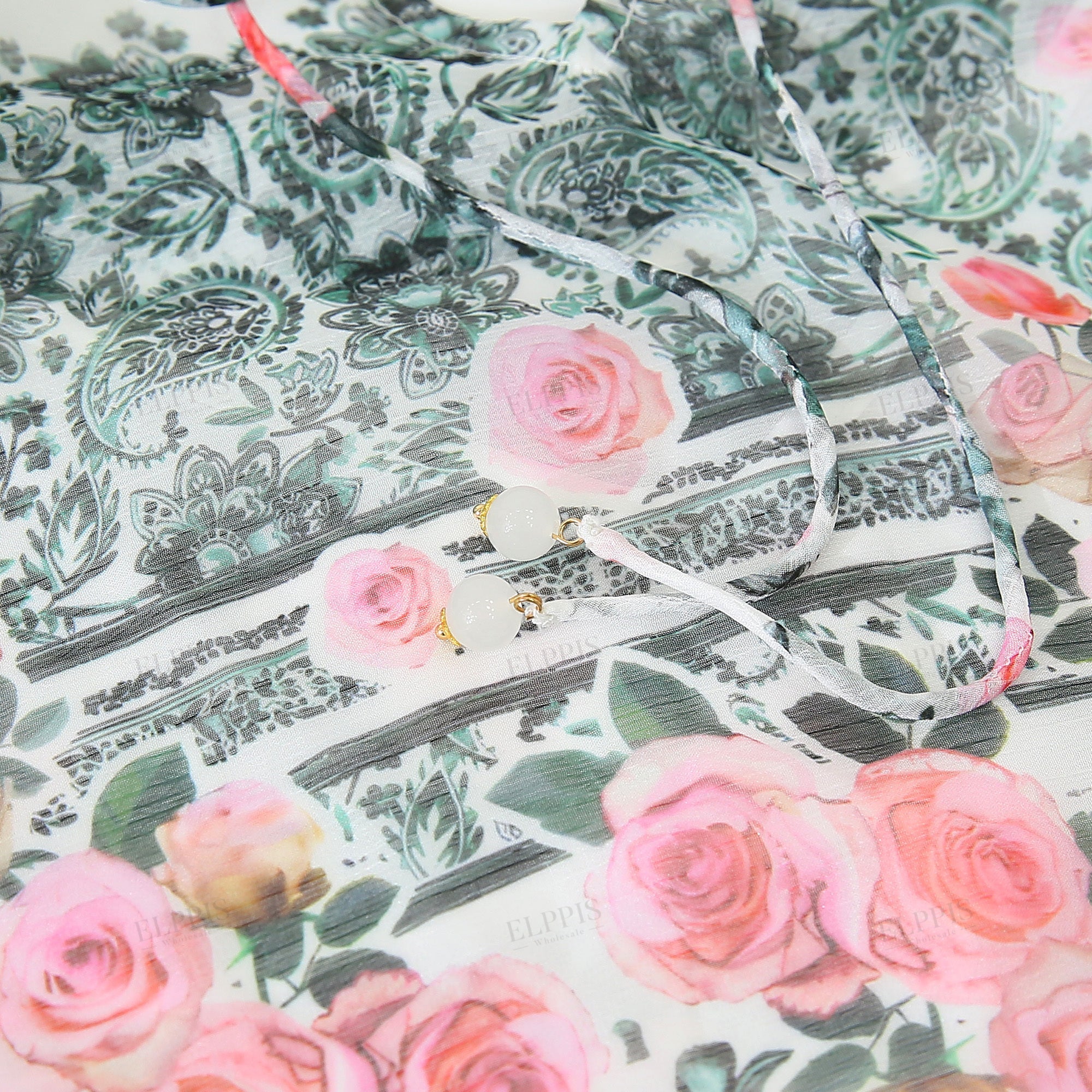 Chiffon positioned floral H-line long sleeve woven top