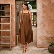 Vacation style 3D bead decorated pleated spaghetti strap maxi dress
