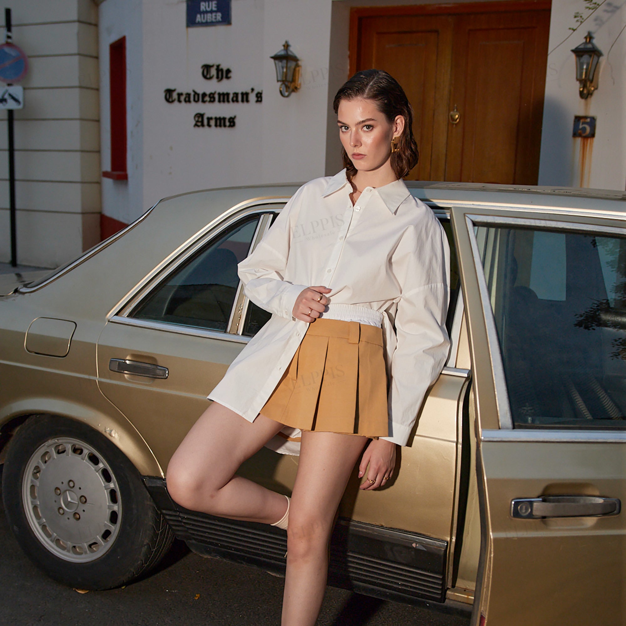 White oversized shirt with embroidered back