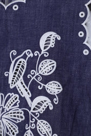 Navy Sleeveless Blouse with Black Lace Embroidery and Shoulder Detail product detail 2 – Elppis 1B5D06989WW