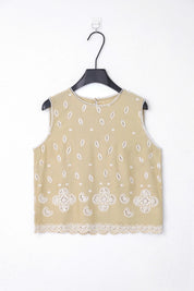 Beige Sleeveless Top with Cutwork Embroidery and Scalloped Hem product detail 1 – Elppis 1B5D09761WW