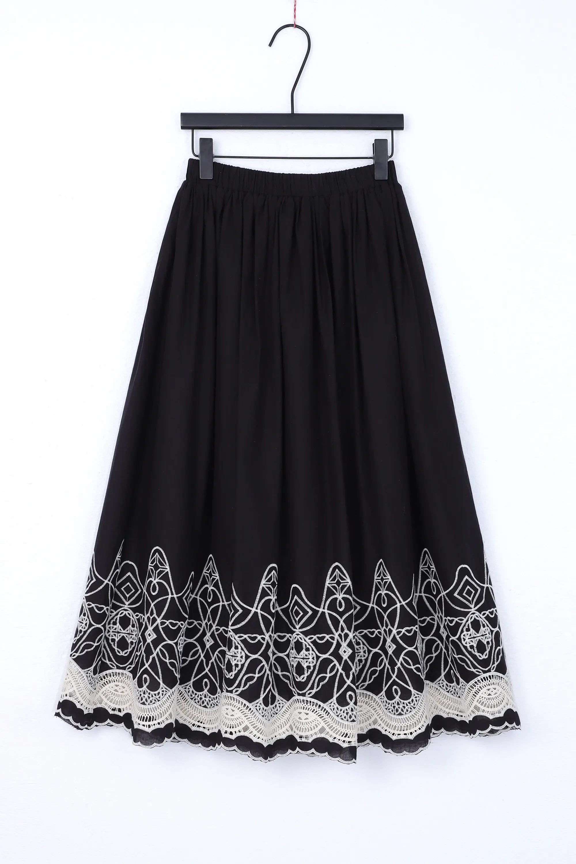 Black Embroidered Midi Skirt with White Lace Hem product view – Elppis 1J5J09674BN