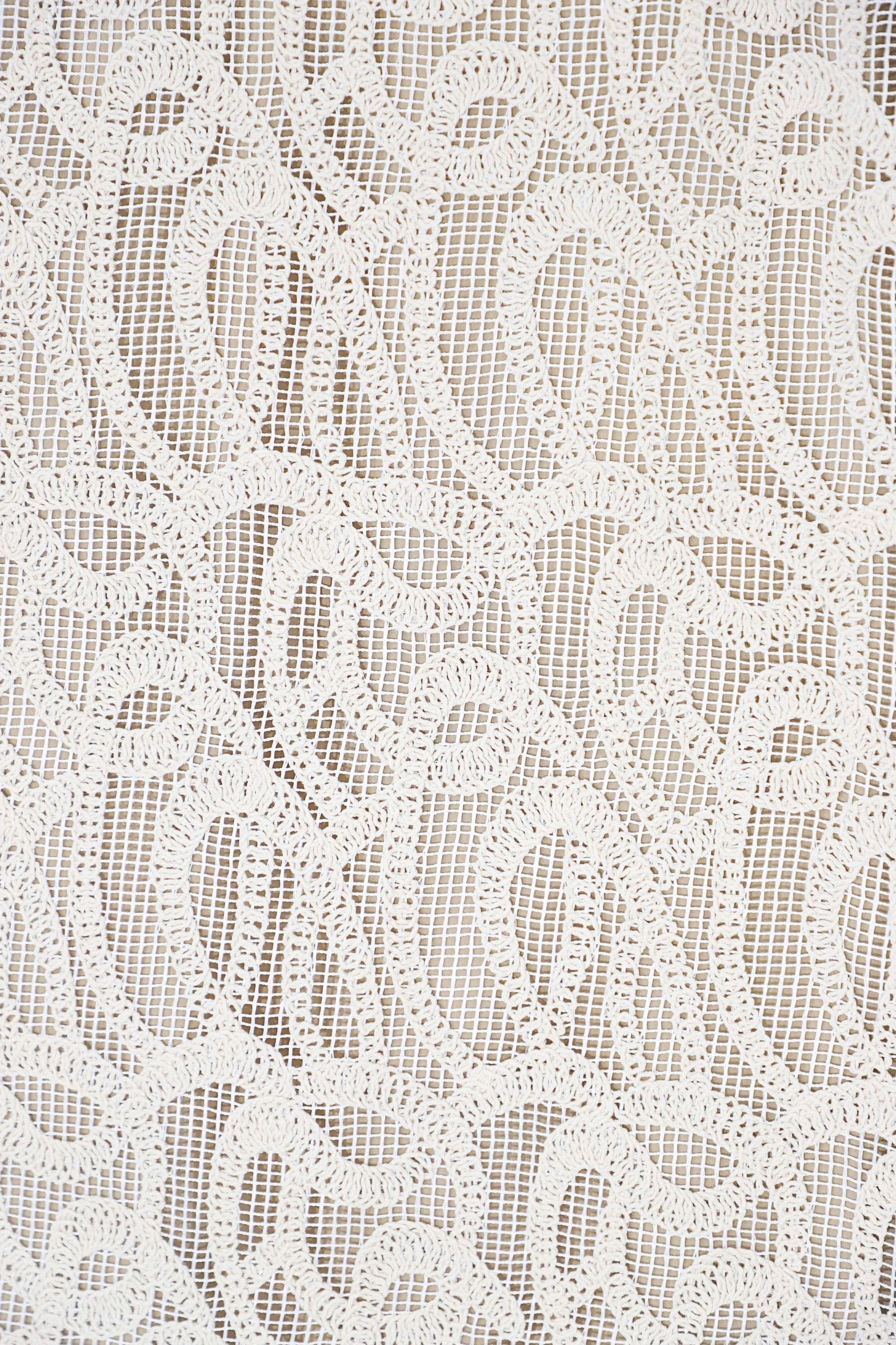 3D Floral Appliqué Lace Shift Dress product detail 5 – Elppis 1J6K08713BN