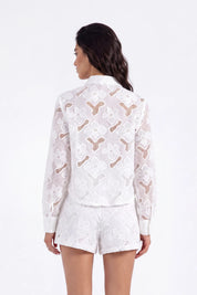 White Floral Lace Embroidered Shorts on model, studio view 5 – Elppis 2B5G08101WW-01CM