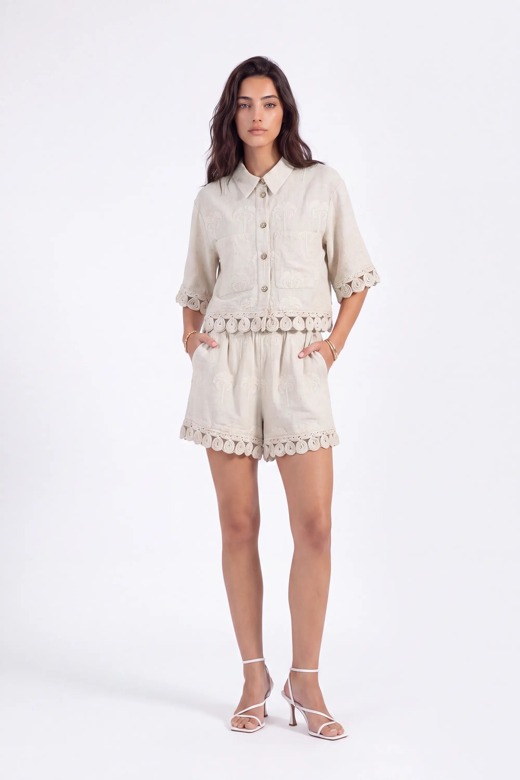 Beige Embroidered Shorts with Loop-Trim Hem on model, studio view 3 – Elppis 2J5G01499JJ