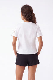 White Crew Neck T-Shirt with 3D Floral Cutout Embroidery on model, studio view 5 – Elppis 3B5E05720WW