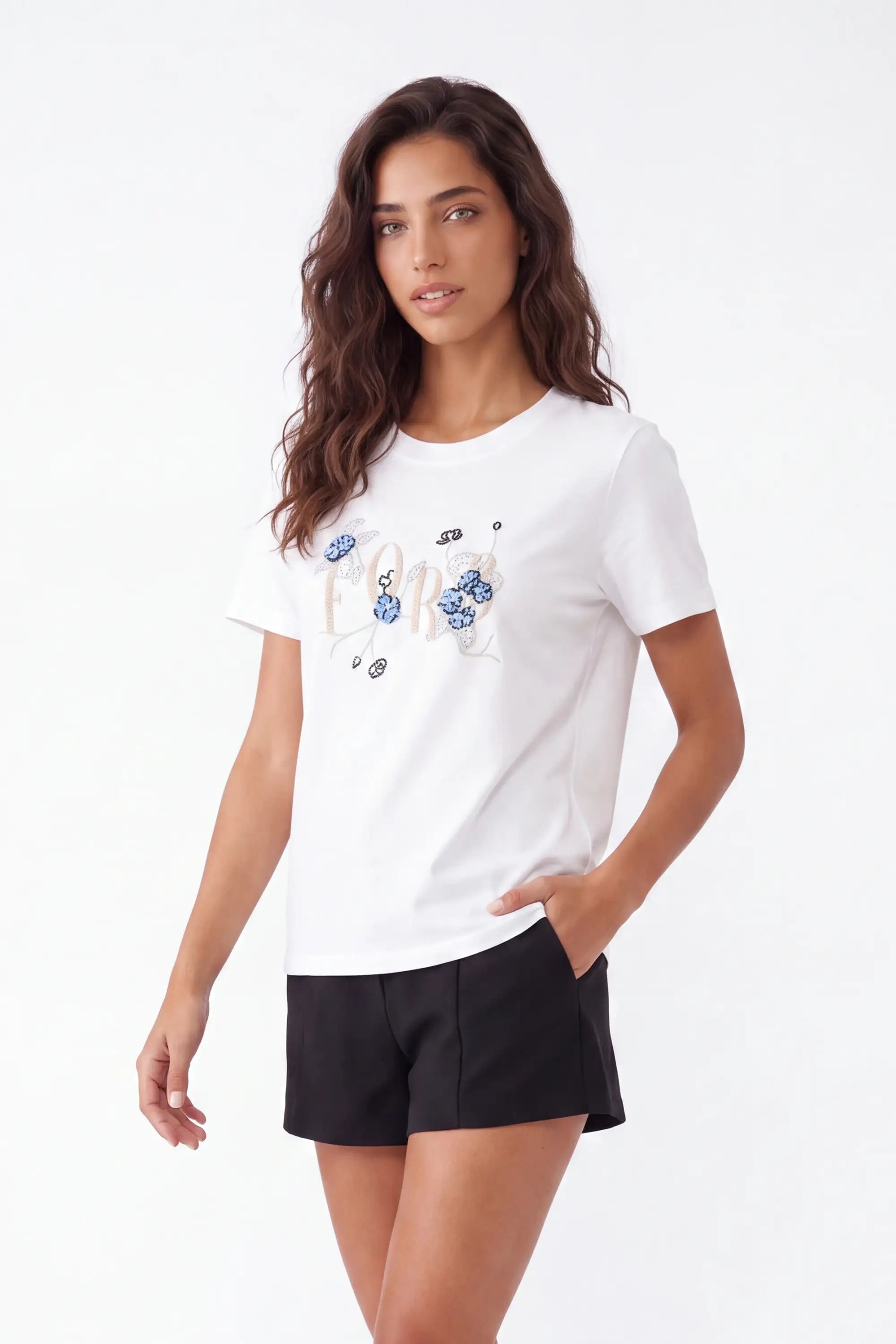 White Crew Neck T-Shirt with Paris Floral Sequin Embroidery on model, studio view 3 – Elppis 3B5E06614WW