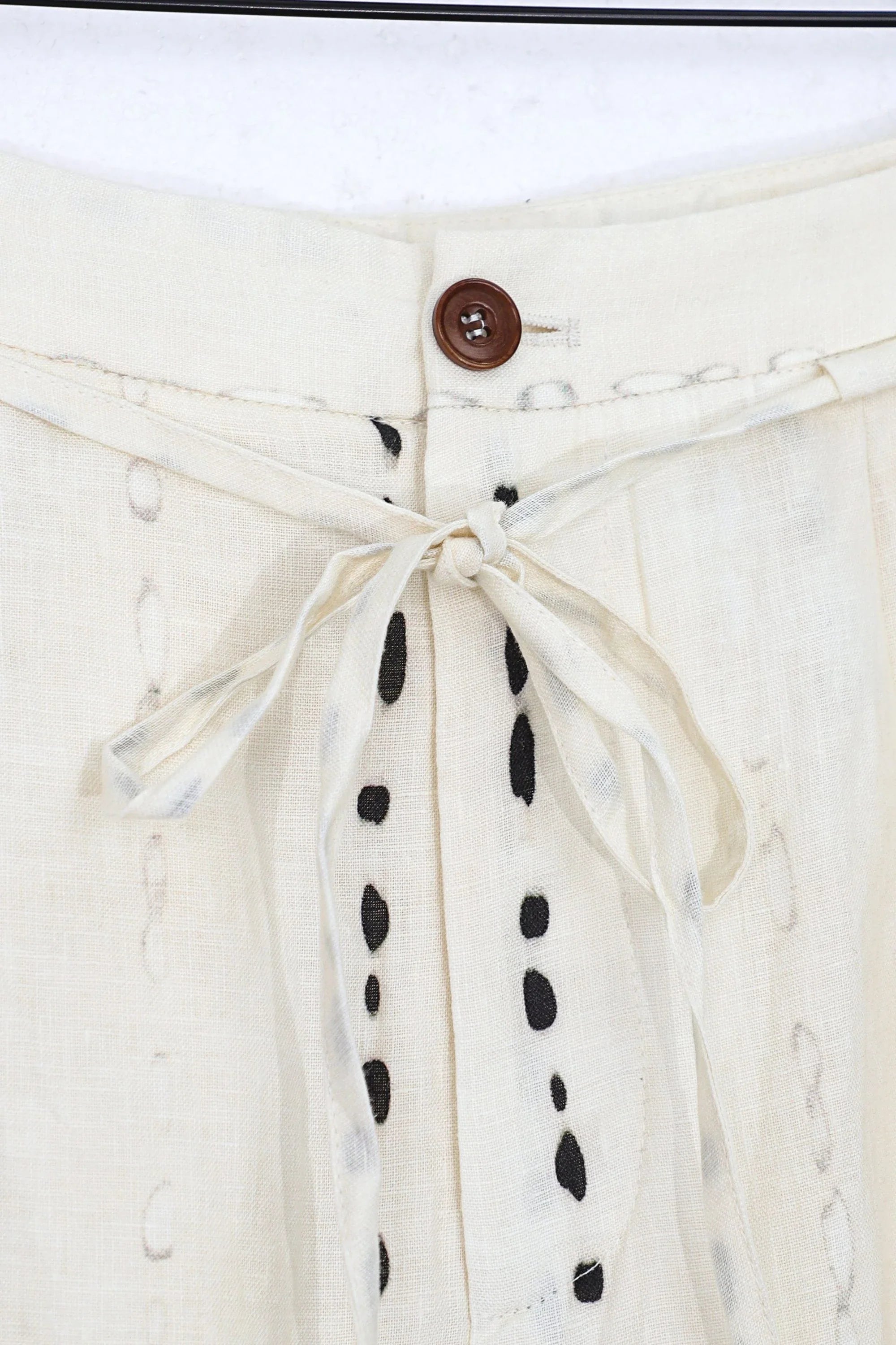 Cream Polyester Wide-Leg Pants with Black Dot Stripes product detail 1 – Elppis 3B5I07511WW