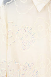 Cream Sheer Blouse with 3D Flower Embroidery and Classic Collar product detail 2 – Elppis B4F4352WW-1-BY