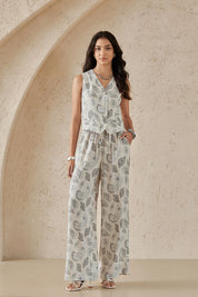 Elppis Beige Paisley Print Button-Front Sleeveless Vest, editorial styling view on model — SKU 1J6D12455BR