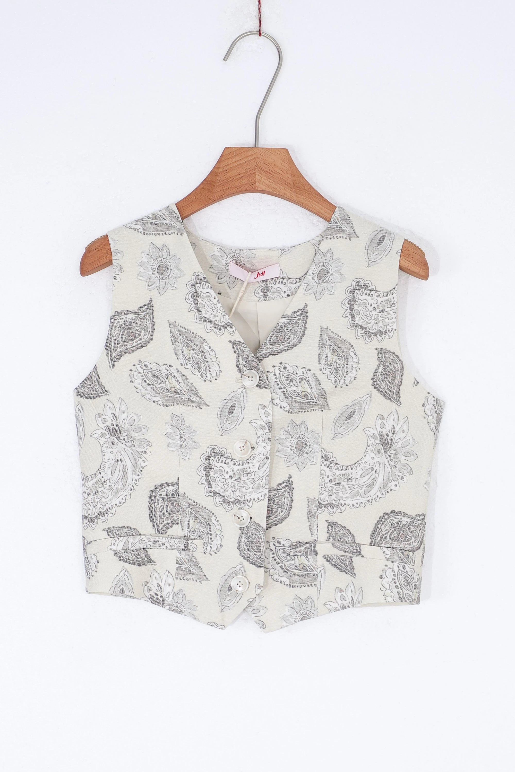 Elppis Beige Paisley Print Button-Front Sleeveless Vest, product packshot on white background — SKU 1J6D12455BR