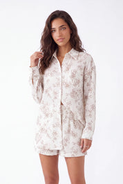 Cream Lightweight Polyester Floral Print Long-Sleeve Blouse — model front view 3