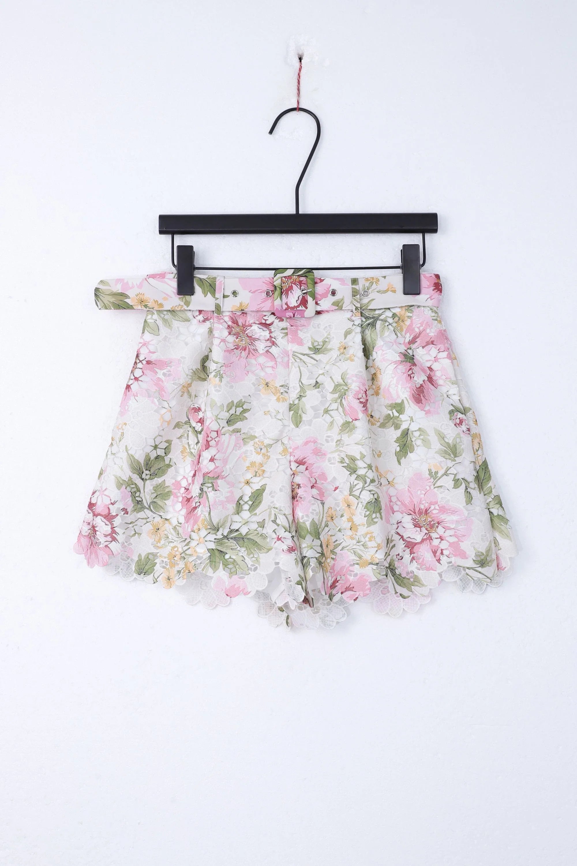 Elppis floral eyelet lace high-waisted shorts product back view