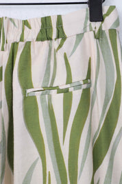 Elppis Green Abstract Stripe Beaded Wide-Leg Pants back pocket detail
