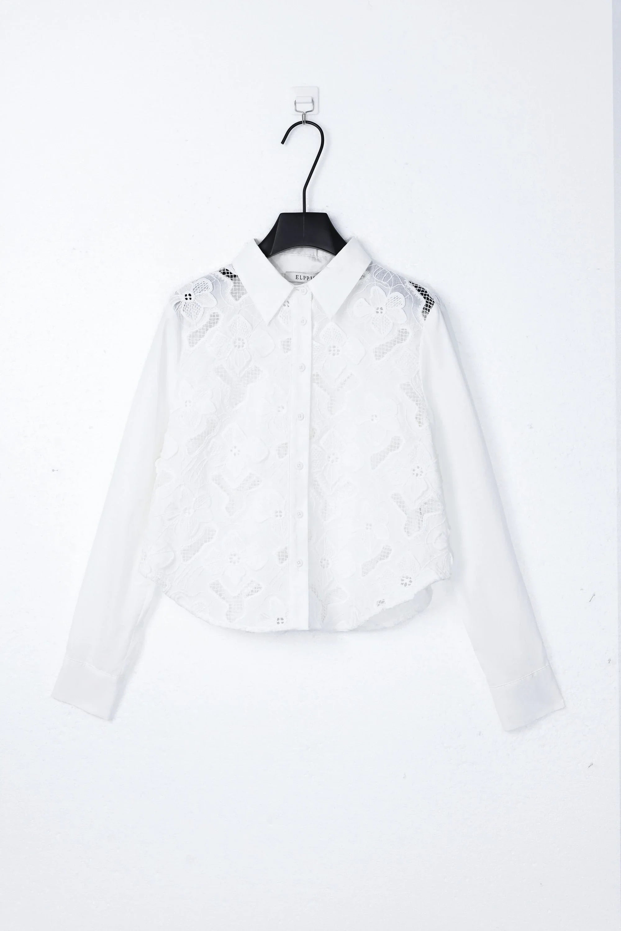 White Floral Cutwork Embroidery Long-Sleeve Shirt product detail 1 – Elppis P3F9148BE-02CM