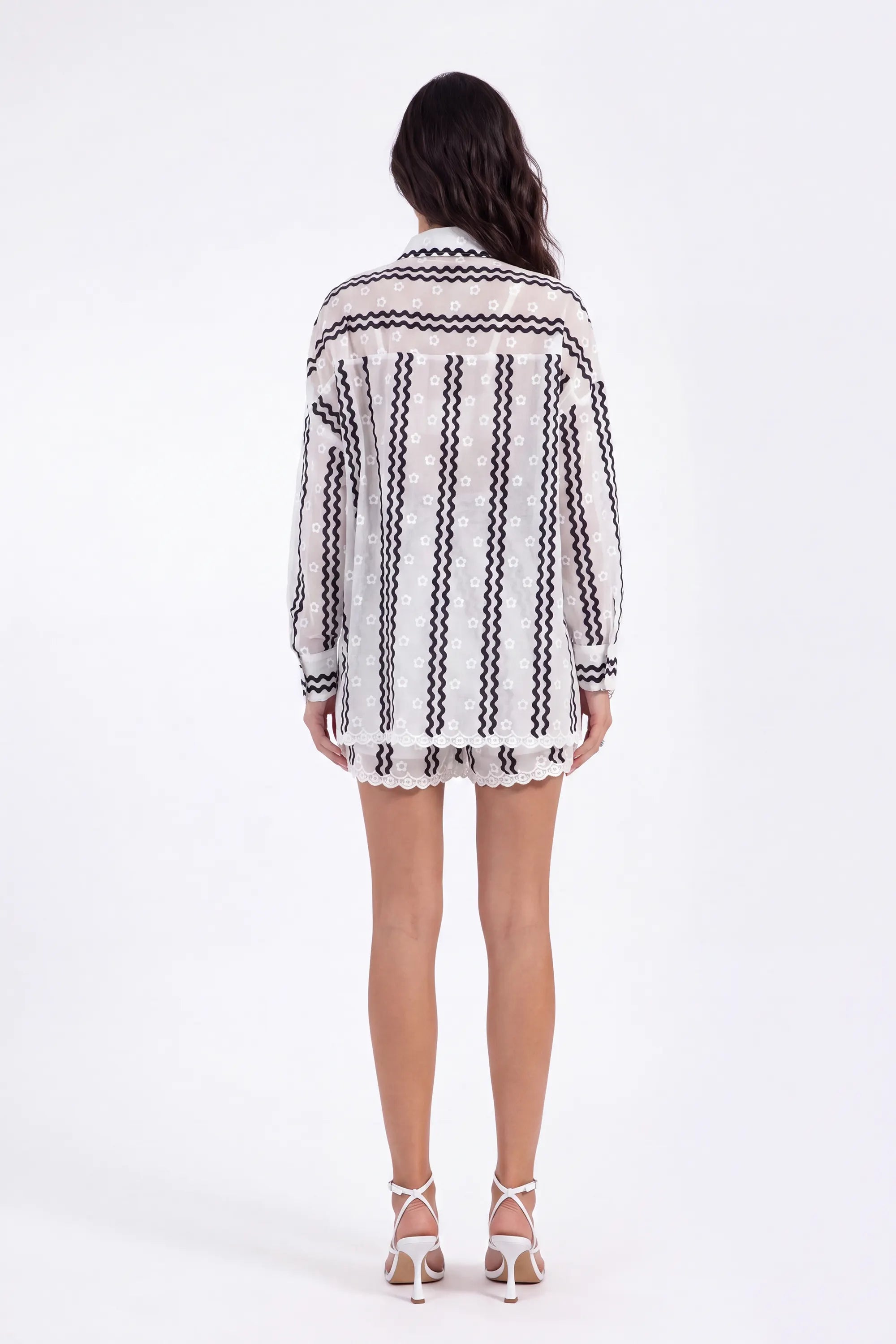 White Belted Shorts with Black Wave Embroidery on model, back view – Elppis T3G7389BG