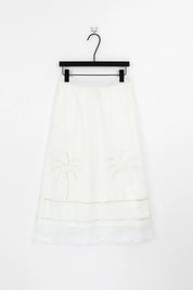 White Linen Midi Skirt with Palm Tree Eyelet and Lace Detail product view – Elppis UV4J9811F