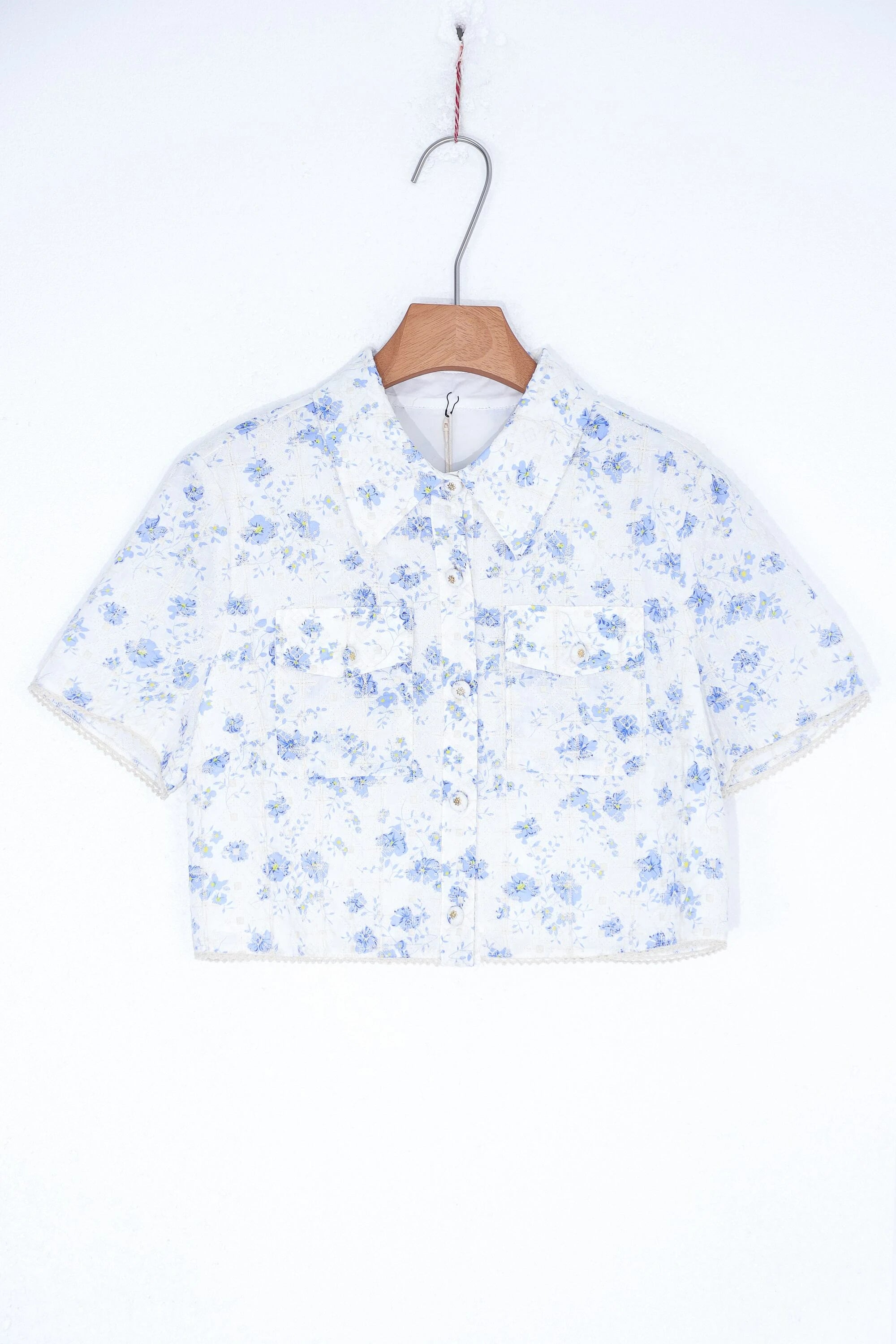 Elppis White and Blue Floral Quilted Wide-Leg Pants, product packshot on white background — SKU JD4I5566BO