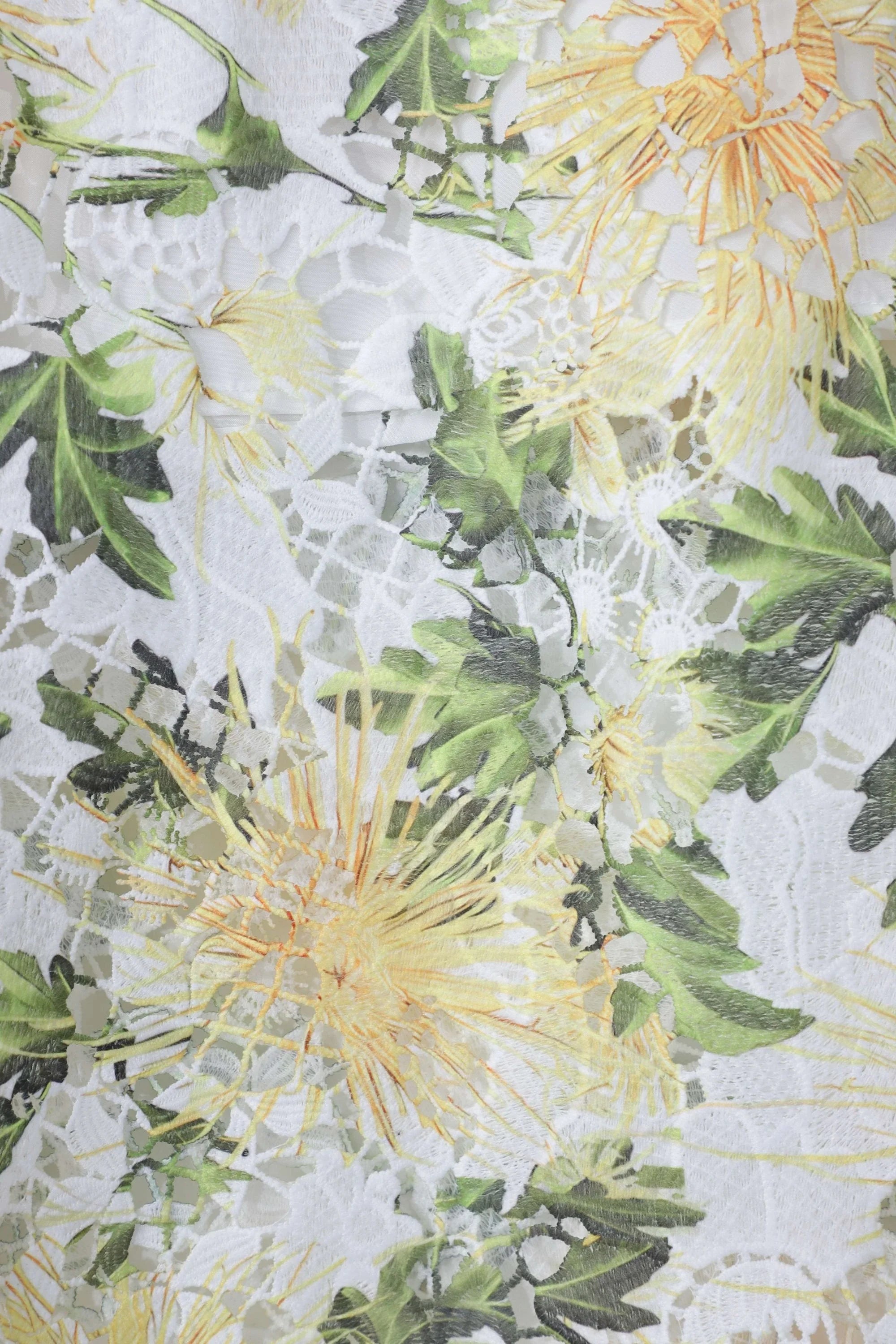 White and Yellow Floral Lace Puff-Sleeve Cropped Top — design detail 2
