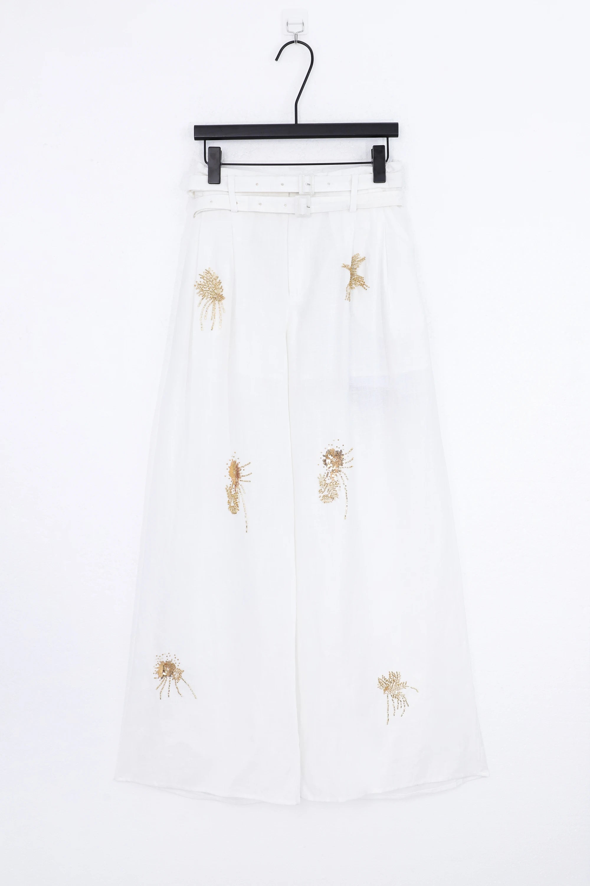 Elppis White Blazer with Gold Sequin Floral Embellishments, product packshot on white background — SKU JD4W6708BO