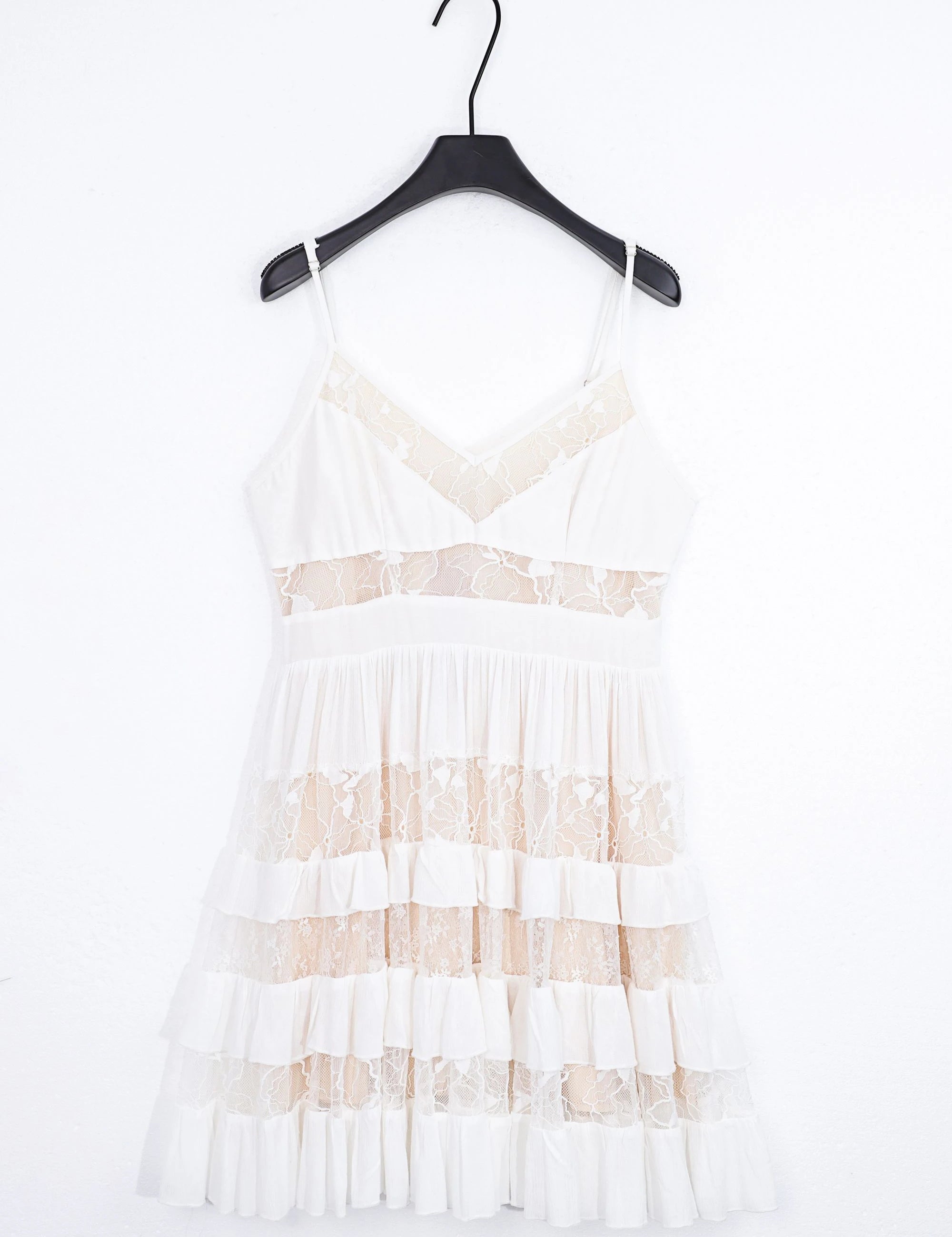 Elppis White Lace Tiered Cami Mini Dress, product packshot on white background — SKU 1J5K02869BS