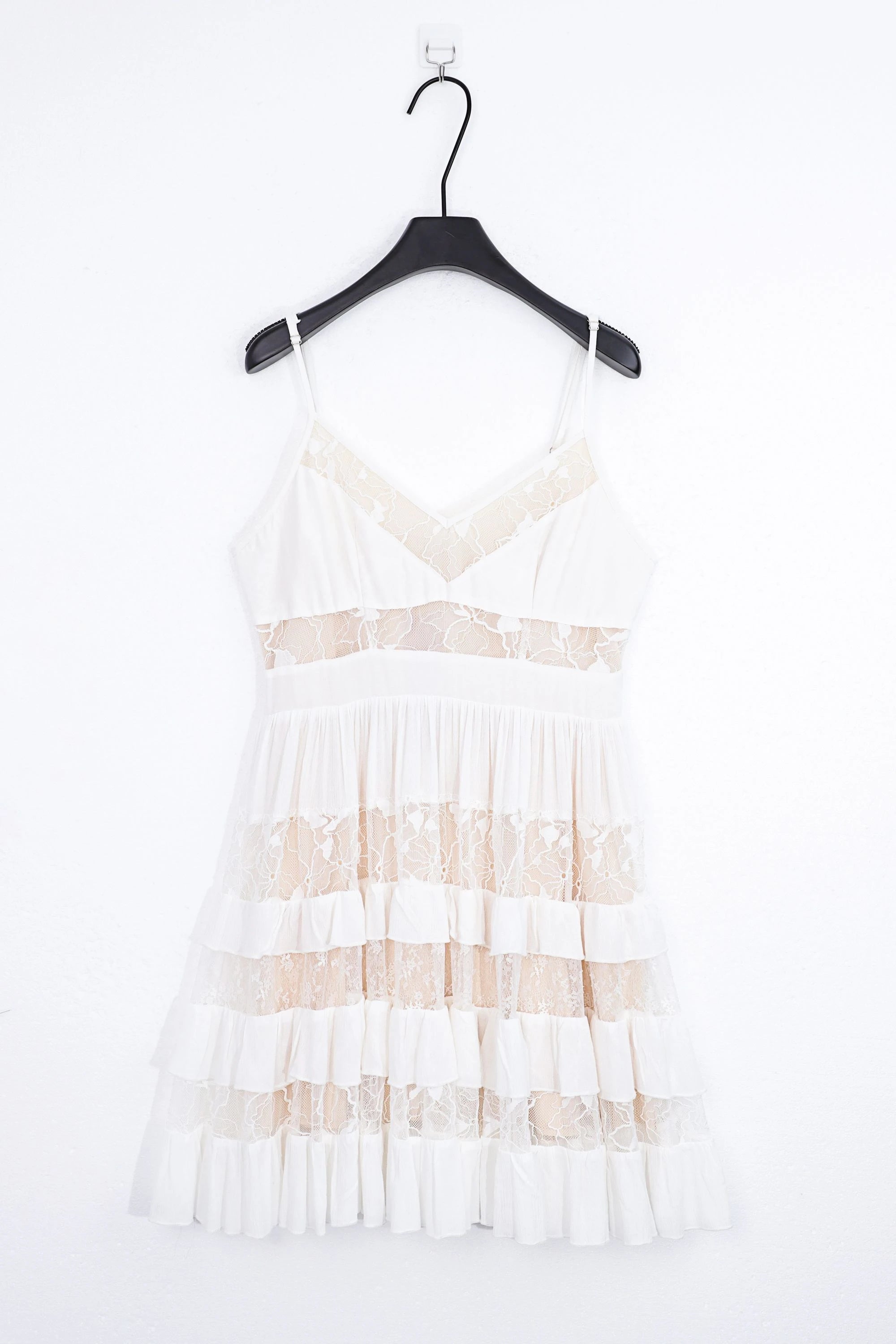 Elppis White Lace Tiered Cami Mini Dress, product packshot on white background — SKU 1J5K02869BS