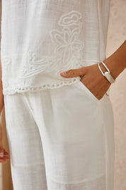 Elppis White Lightweight Wide-Leg Pants with Adjustable waistband, product detail view — SKU 3J6I12340BT