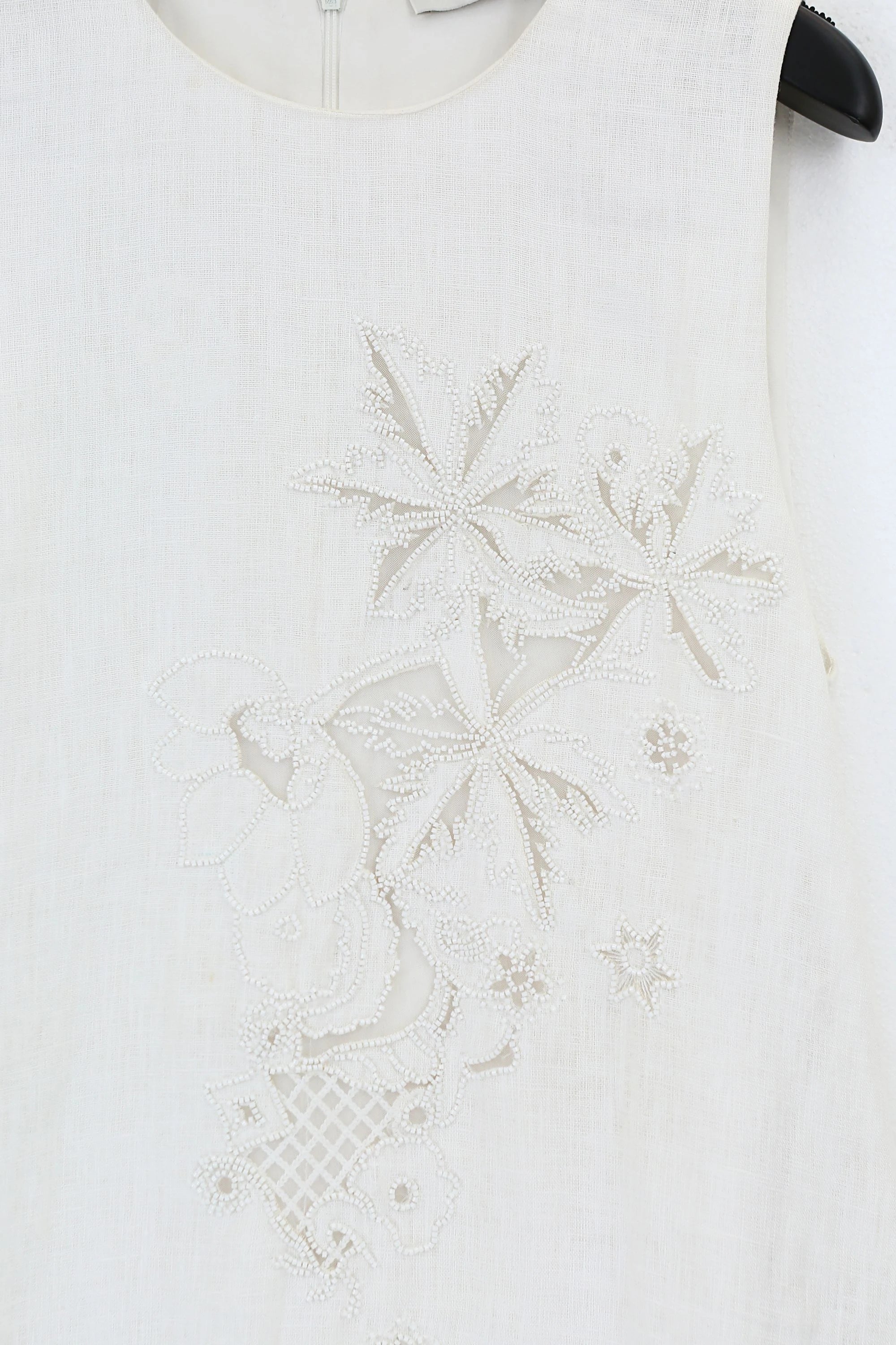 Elppis White Linen Sleeveless Beaded Embroidery Dress, product detail view — SKU JD4K6946BN