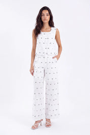 White Polyester Print Sleeveless Vest — Model White Background View 4
